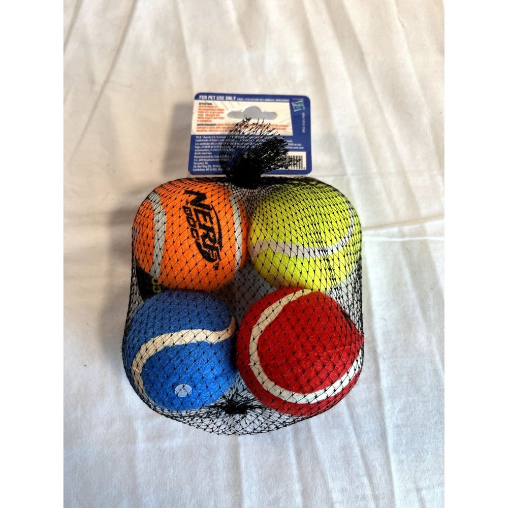 NERF Squeaker Tennis Ball 4-Pack Multicolor NWT - Picture 3 of 4